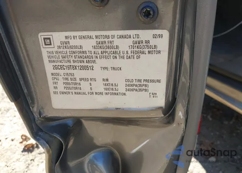 1999 Chevrolet Silverado 1500 Ls z USA, uszkodzony, nr VIN 2GCEC19T8X1200512